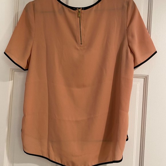 Contrast Tee - Picture 2 of 2